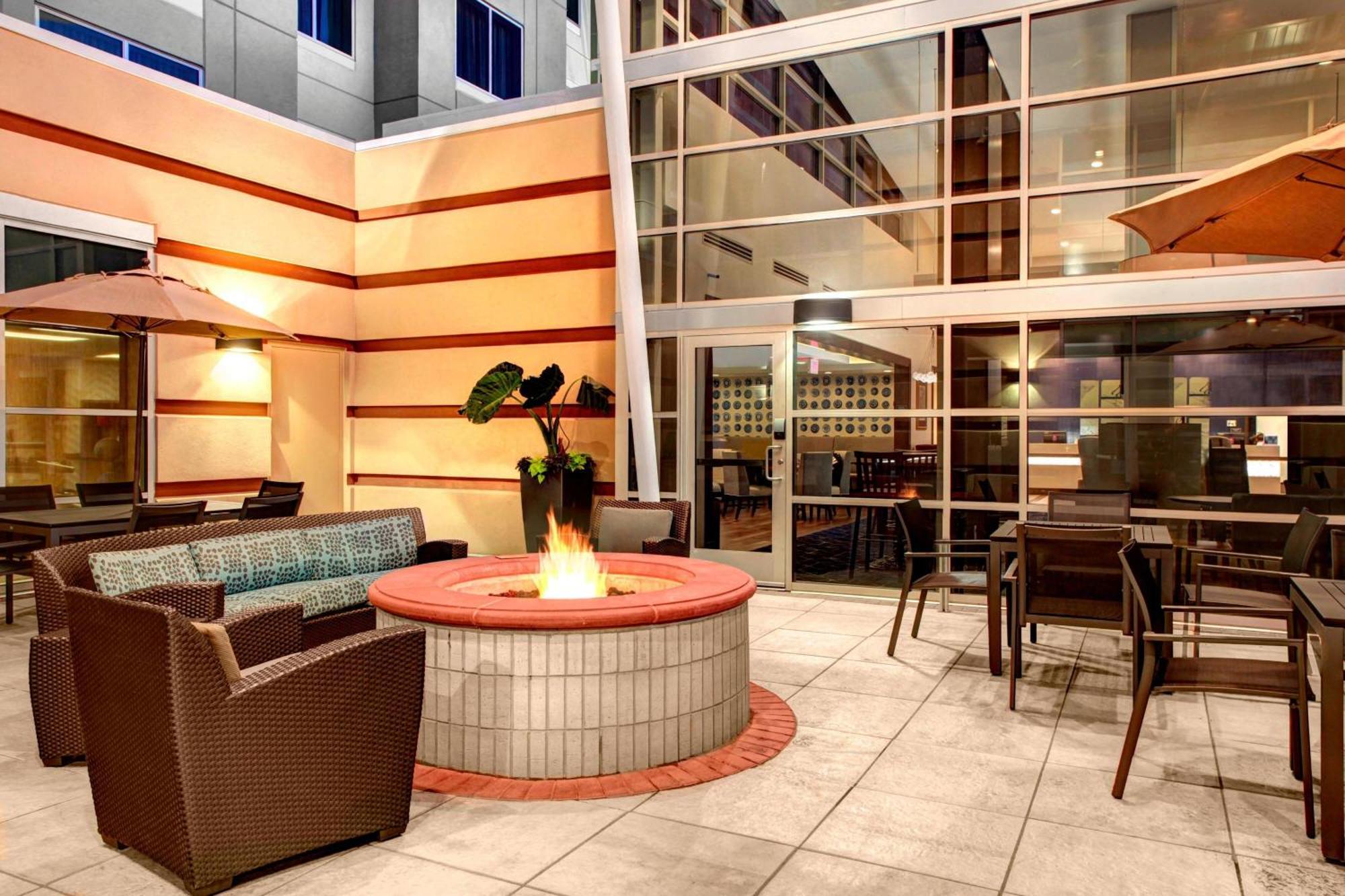 Residence Inn By Marriott Philadelphia Airport מראה חיצוני תמונה